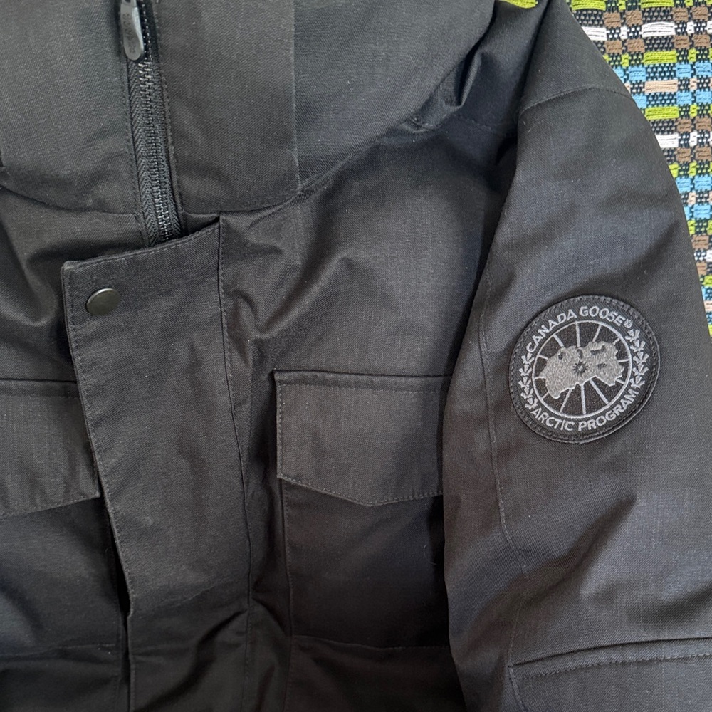 Canada Goose Windermere Black Label Coat - Authentic. XS/TP, but could fit a S. - Picture 12 of 16